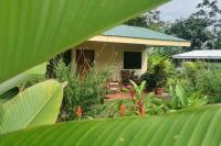 B&B La Fortuna - Granja Agua Azul.A/C WiFi,2 Camas, Rio, jardines. - Bed and Breakfast La Fortuna