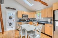 B&B Eastham - Four Season Modern Cape Cod Cottage (with heat) - Bed and Breakfast Eastham