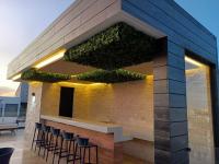 Menesse mitdtown2 , AVE 25TH - B&B