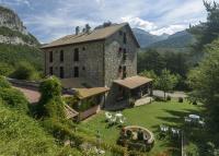 B&B Hecho - Hotel de Montaña Uson - Bed and Breakfast Hecho