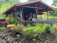 B&B San Luis de Monteverde - Cacique Casa surrounded by nature and gardens - Bed and Breakfast San Luis de Monteverde