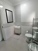 Chambre Double ou Lits Jumeaux avec Salle de Bains Privative