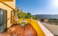 B&B Cenes de la Vega - 3 Bedroom Stunning Home In Cenes De La Vega - Bed and Breakfast Cenes de la Vega