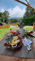 Aguas Claras Bamboo Ecolodge - Bed and Breakfast