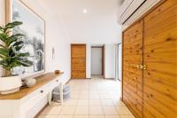 The Moorings 23 4 Cromarty Rd air con pool and waterfront - B&B Soldiers Point