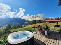 B&B Ulrichen - Chalet Biene - Swiss Alp Chalet with Sauna and Jacuzzi - Bed and Breakfast Ulrichen