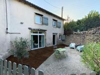 Chez Emma et Louise - Maison individuelle avec stationnement gratuit - B&B Mâcon
