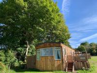 Postwood Gardens Balmoral Country Cabin - Bed and Breakfast