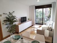 Apartamento amplio, luminoso y confortable CC - B&B