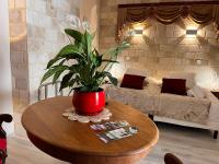 Camera Matrimoniale/Doppia con Letti Singoli con Bagno