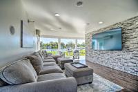 Home on Fox River Modern Decor Style! - Ferienwohnung
