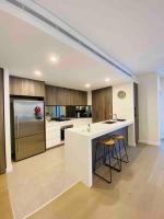 Luxury 3 Bedroom Apartment in Ryde - B&B Sydney