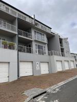 2 Dolphin Ridge , Quiet and Peaceful Penthouse - B&B
