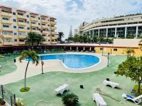 Newly renovated Vistas Muelle de Los Cristianos Pier view FREE WIFI - Chambres d'hôtes Arona