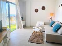 PARADISE HOLIDAYS 2 BEDROOMS APARTMENT & SEA VIEW, Los Cristianos, Tenerife - B&B Arona