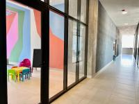 Industrial stylish 3-br. apartment & city views in front of Parque Fundidora & Arena Mty - Chambres d'hôtes Monterrey