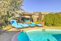 New Haven Gem with Private Pool, Walk to Beach! - B&B