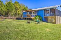 Granvilles Blue Cottage Porch and River View! - B&B