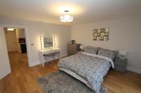 B&B London - Lovely One Bed Apartment-Near All Transport-Village-FreeParking - Bed and Breakfast London