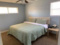 Sapphire Lake House* Boat Parking for 2 + Backyard - B&B Page