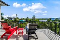 Modern Hickory Hideaway - B&B Bonita Springs