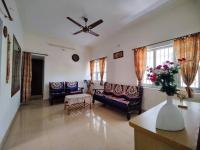 B&B Bangalore - Comfy 2-bedroom House in Sanjaynagar, Bengaluru - Bed and Breakfast Bangalore