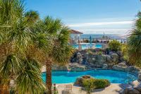 Apartamento con vistas a la piscina