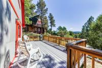 B&B Ruidoso - Mama Bear's Den, 2 Bedrooms, Sleeps 6, Wood Stove, Gas Grill, WiFi - Bed and Breakfast Ruidoso