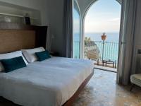 Deluxe Double Room with Balcony and Sea View