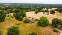 Secluded 3 bed cottage in private parkland - B&B Brockenhurst