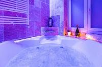 "glamappartspa" Chalet Cosy, Chill & Parking - B&B Digione