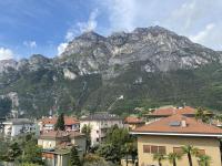 Casa Filippo Riva Large Lake & Mountain Apartment - B&B Riva del Garda
