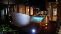 PROMO! Private Vacation Rentals Villa, 2 Pools,4 Bedrooms,4 Bathrooms, Bali Seminyak - B&B