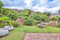 Deluxe Double or Twin Room with Mountain View