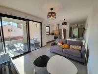 Appartement neuf très lumineux avec parking - Ferienwohnung