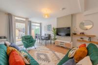 Central 3 Bedroom House With Garden - Ferienwohnung