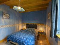 Gîte Charentais avec Piscine Chauffée, Jardin, Equip. Bébé et Recharge Électrique - Proche Périgord - Chambres d'hôtes Charras