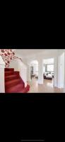 Mansion-8 bedrooms sleeps 24-3 living rooms with Spanish Marble flooring - Chambres d'hôtes Luton