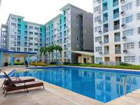 Spacious 36sqm Studio with 65" TV Netflix Karaoke and Pool Access Near Airport and Samal Ferry - B&B Dasag