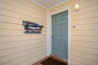 200 yds to private gated beach access- 3BR-2BA- quiet location in the heart of Destin! - B&B