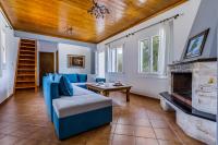 Villa Rose - Bed and Breakfast Glóssa