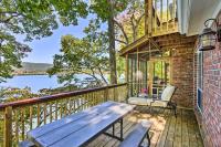 B&B Soddy-Daisy - Ideal Chickamauga Lake Home and Dock and Fire Pit - Bed and Breakfast Soddy-Daisy