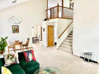 Artsy Home close to USAFA with Fireplace and Patio - B&B Colorado Springs