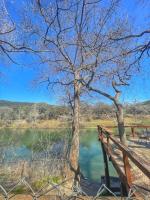 Magnolia Creek Haus on River Road - B&B New Braunfels