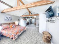 Pecan Creek Haus on River Road - B&B New Braunfels