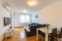 Flexible SelfCheckIns 34 - Zagreb - Parking - Big Loggia - New - B&B