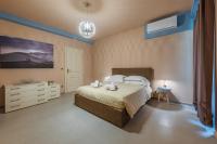 Apartment mit 3 Schlafzimmern und Balkon