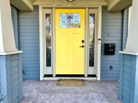 King Bed-Private Yard-Driveway Parking - B&B