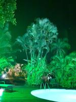 LODGE PAMPLEMOUSSE avec PISCINE privative , dans parc calme à 500 m plage - B&B Le Carbet