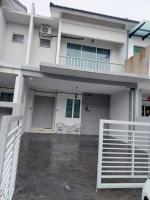 Flora Homestay Jenjarom, Banting,Telok Panglima Garang - B&B